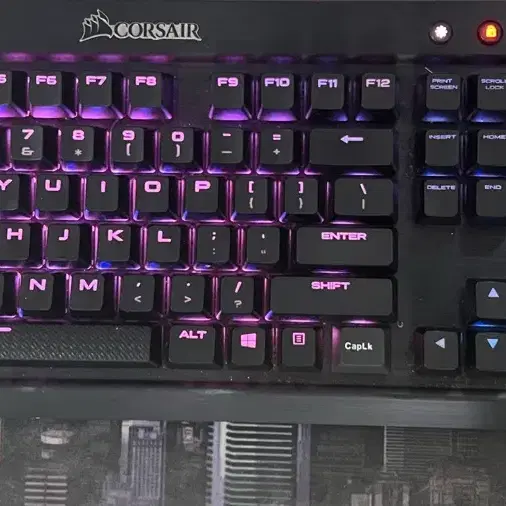 커세어 k70 LUX RGB, 팜레스트 판매합니다.(직거래)