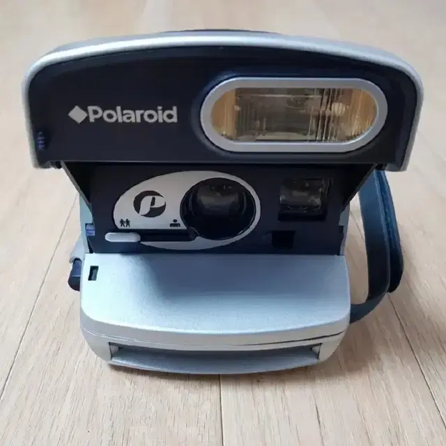 polaroid 폴라로이드 600 (즉석사진기)