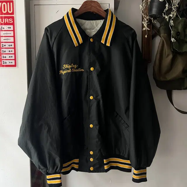 [XL]90's Made in USA 레터링 자수 나일론 바시티 자켓