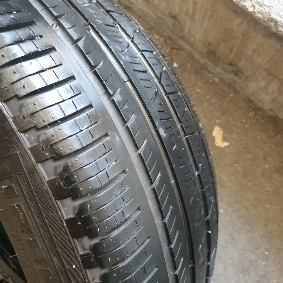 피델리 타이어  285/45 R21 113w