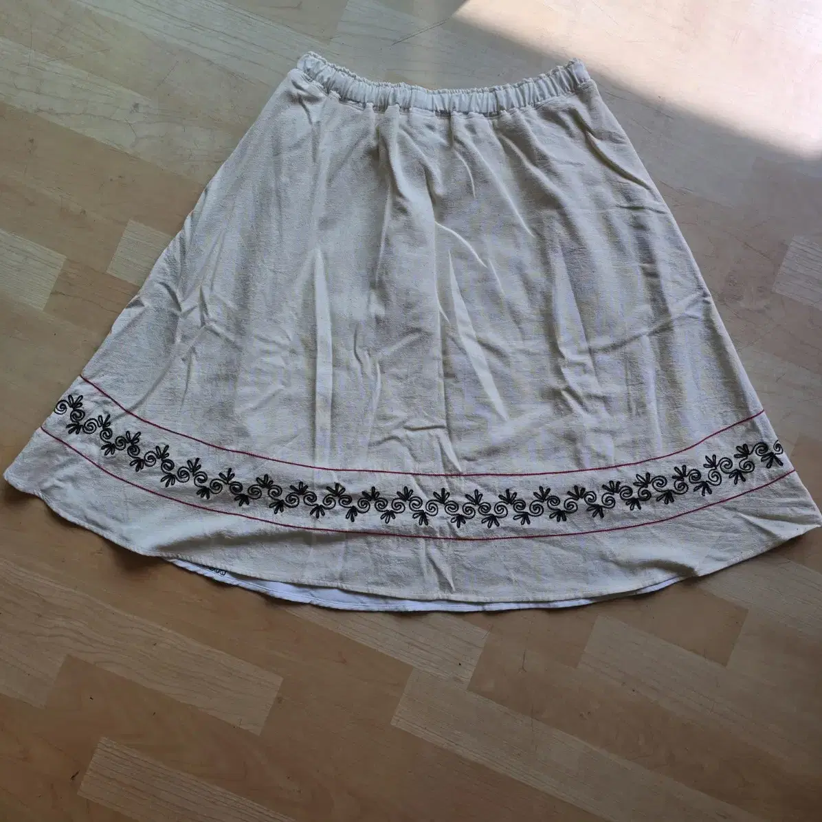 자고류 Hand embroidery skirt005