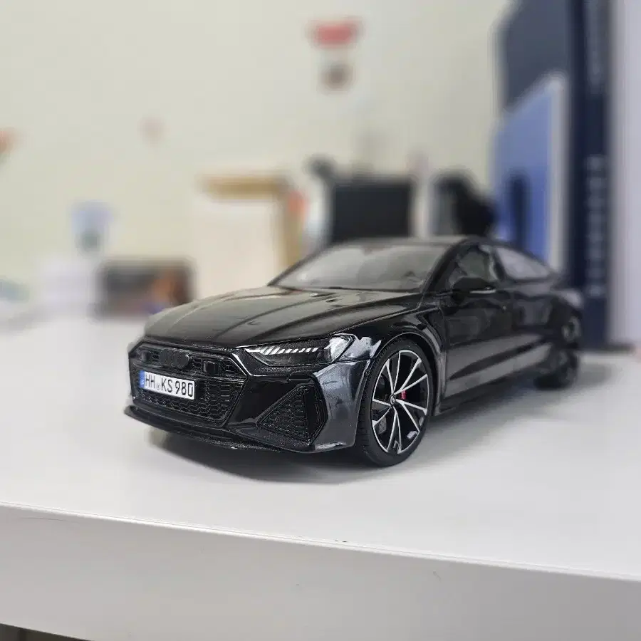 1:18 아우디 rs7 다이캐스트