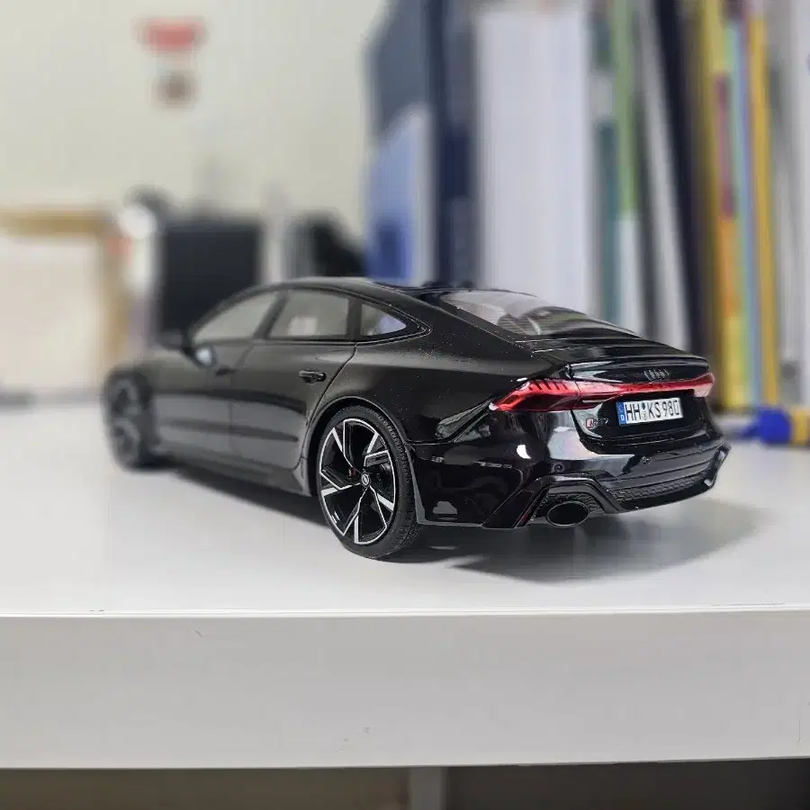 1:18 아우디 rs7 다이캐스트