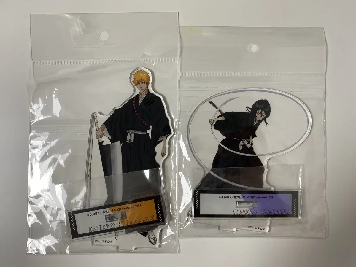 Bleach Big Acrylic Stand Kurosaki Ichigo Kuchiki Rukia Set