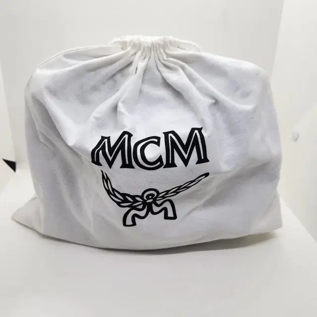 MCM 엠씨엠 크로스 숄더백