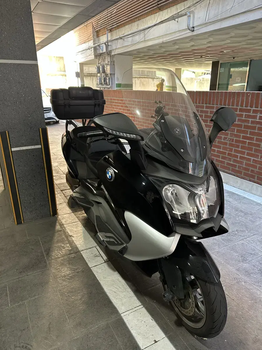 18년 c650gt