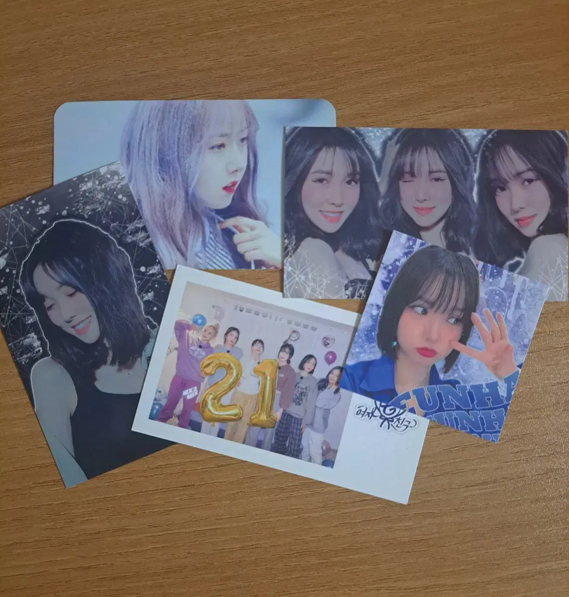 [gfriend,viviz] gfriend,viviz photocard,stickers unofficial goods sells