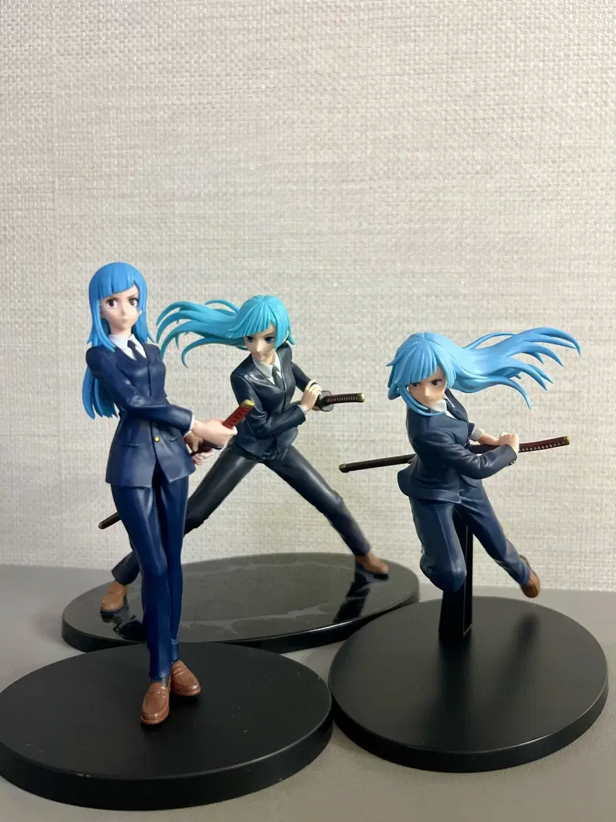 Zuu Spinning Miwa Figures in Bulk