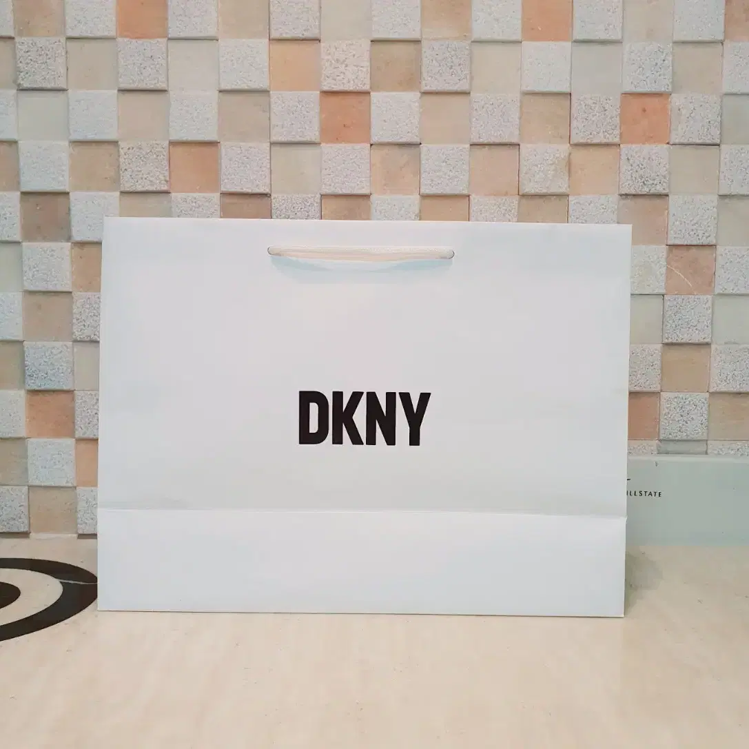 [정품]DKNY 쇼핑백,DKNY 종이가방,DKNY 가방,DKNY 박스