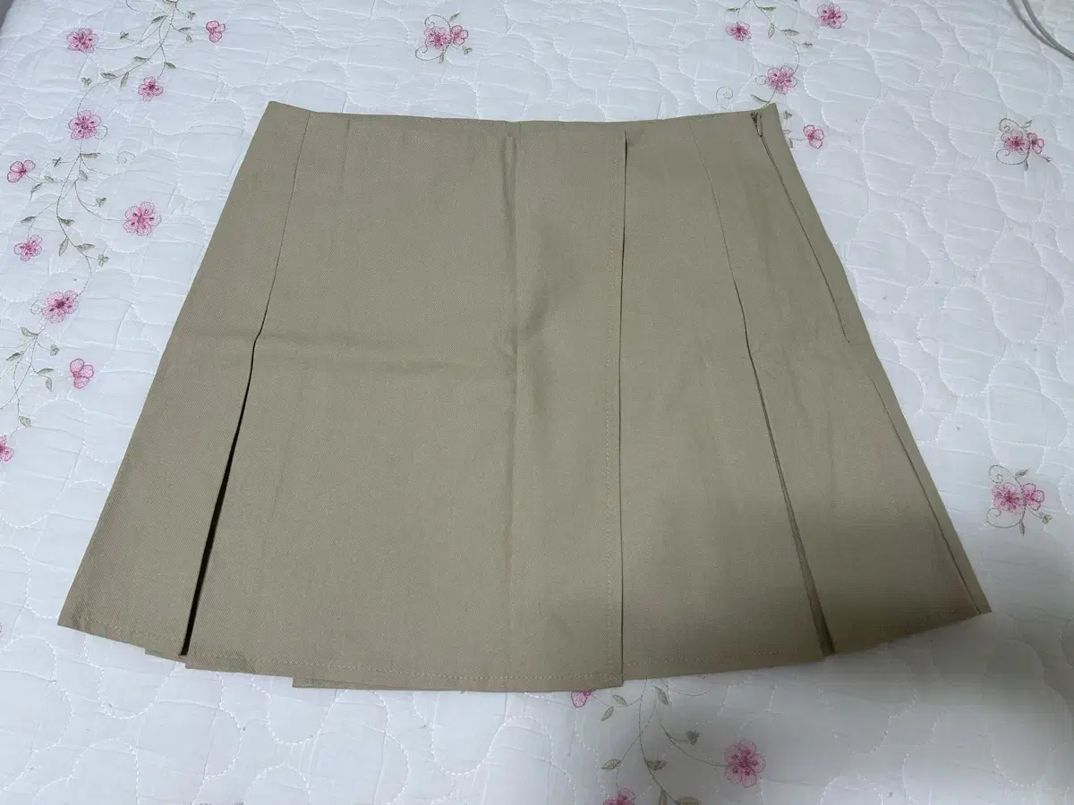 Uini Beige cotton miniskirt