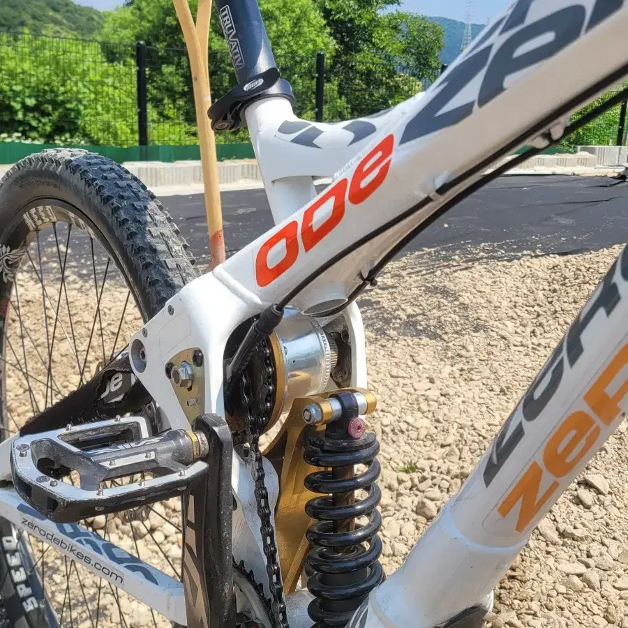 zerode 풀샥 다운힐 mtb 산악자전거 (판매,픽시대차)