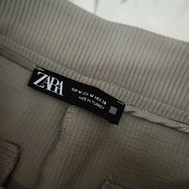 2벌 가격 zara 자라 조거팬츠와 플리츠팬츠