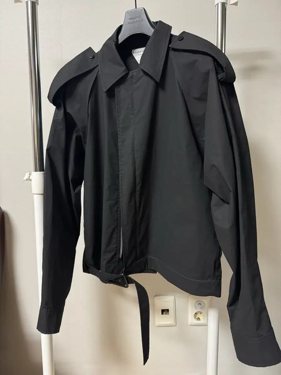 [48] Bottega Veneta Bloomsbury Triangle Logo Technical Jacket