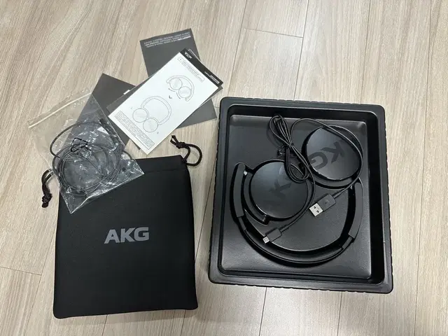 정품 AKG Y50BT 헤드폰(새거)