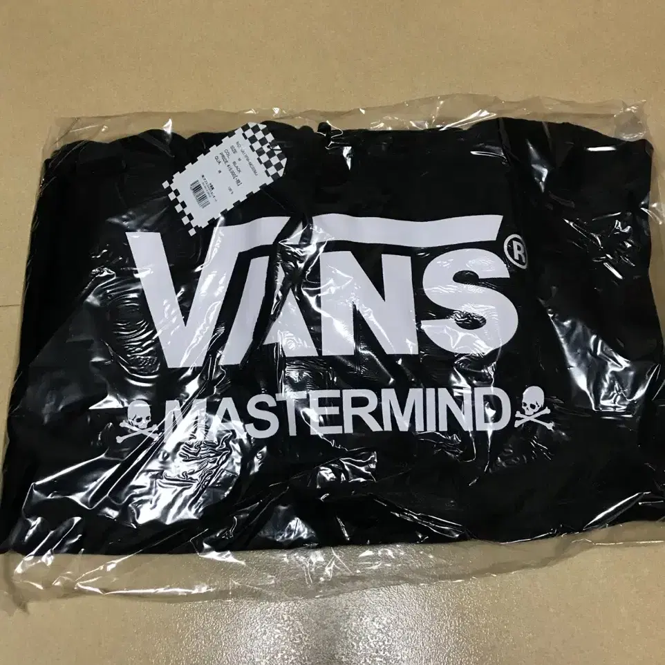 마스터마인드 반스 후드Vans x Mastermind Hoodie