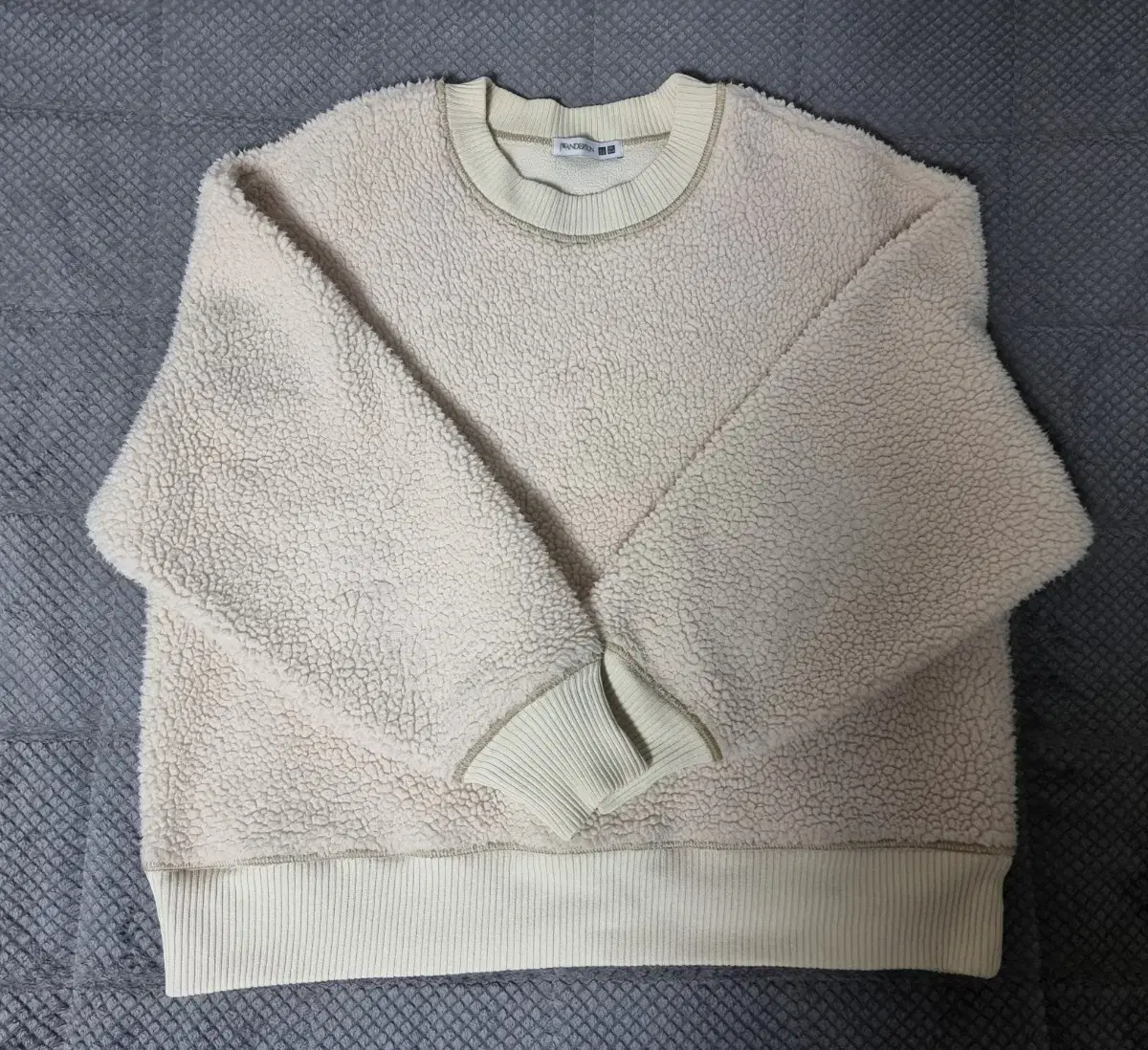 Uniqlo x JW Anderson Fleece Sweater