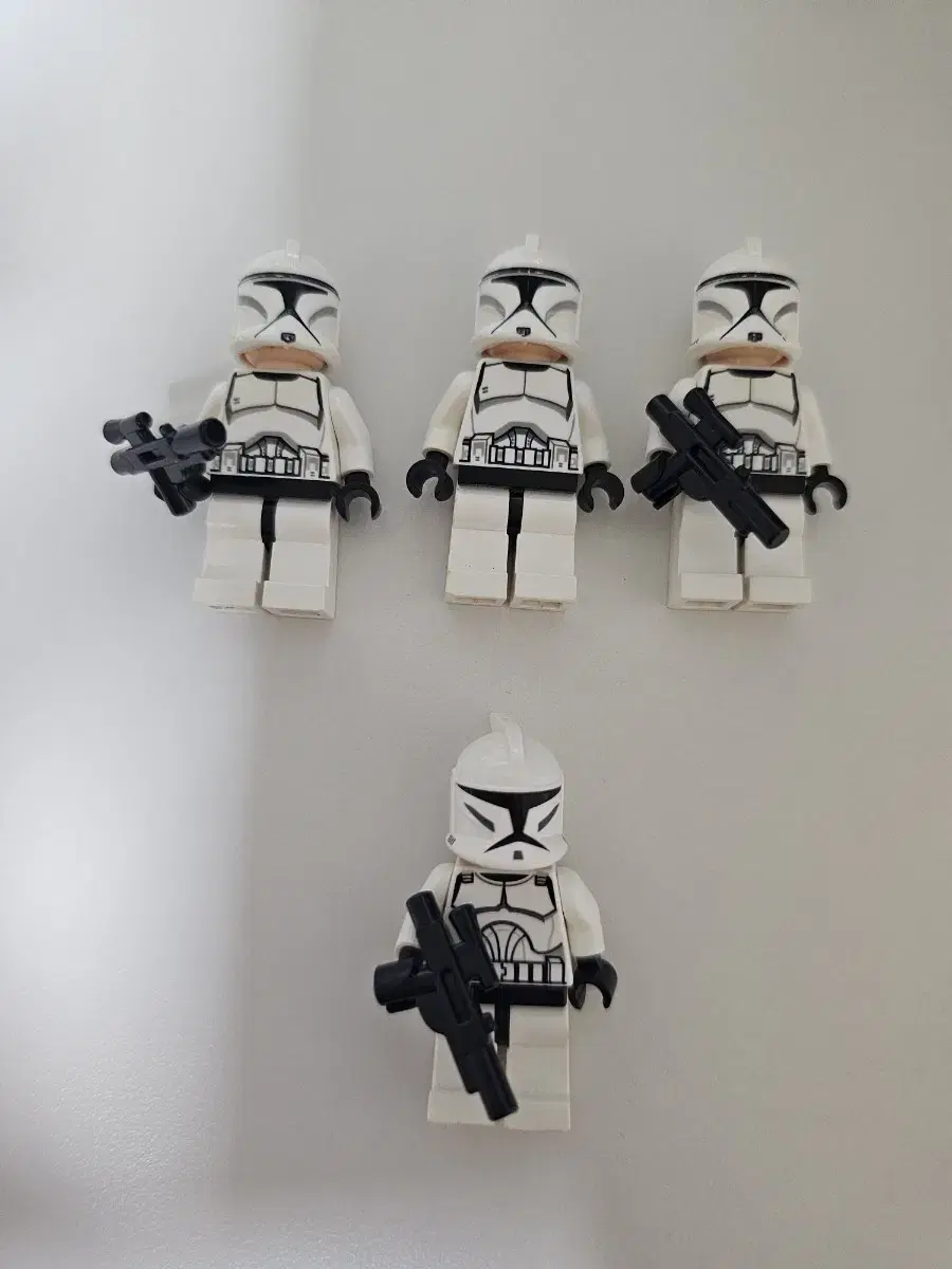 LEGO Star Wars 75028 Clone Trooper et al