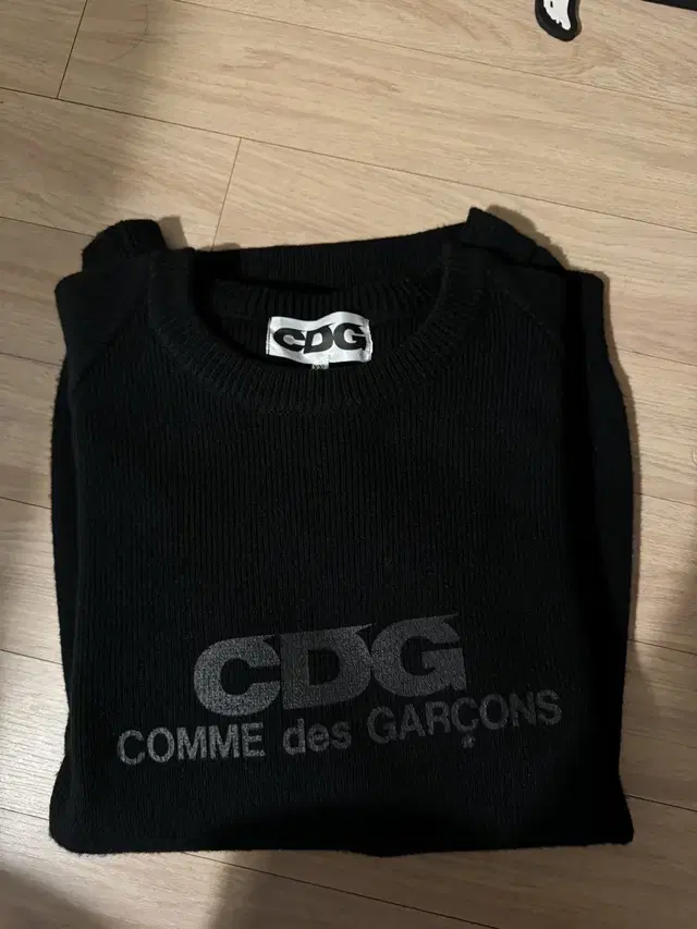 CDG 꼼데가르송 니트