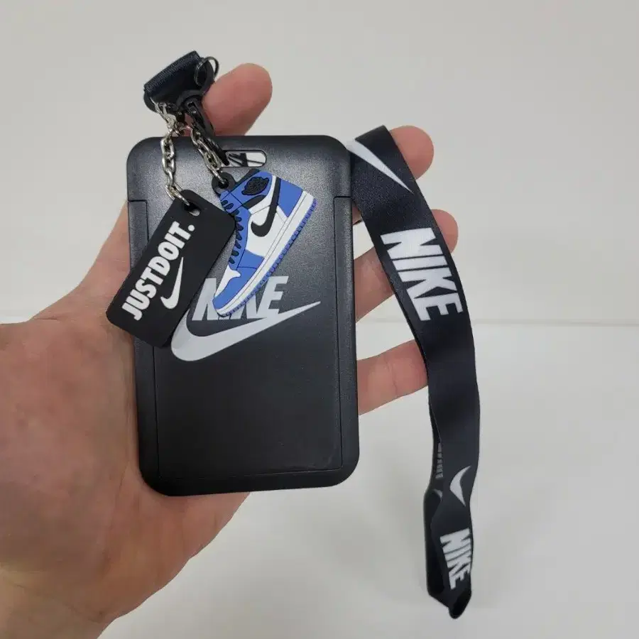 nike lanyard with wallet