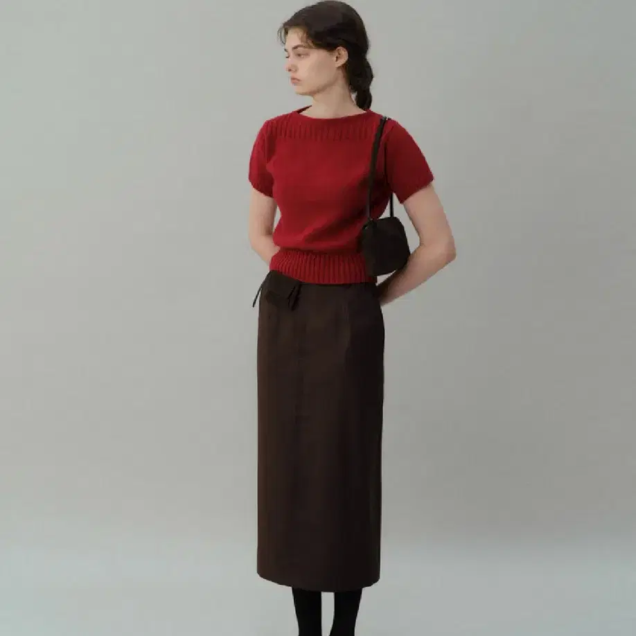 아우브아워 boat-neck half knit (deep red)