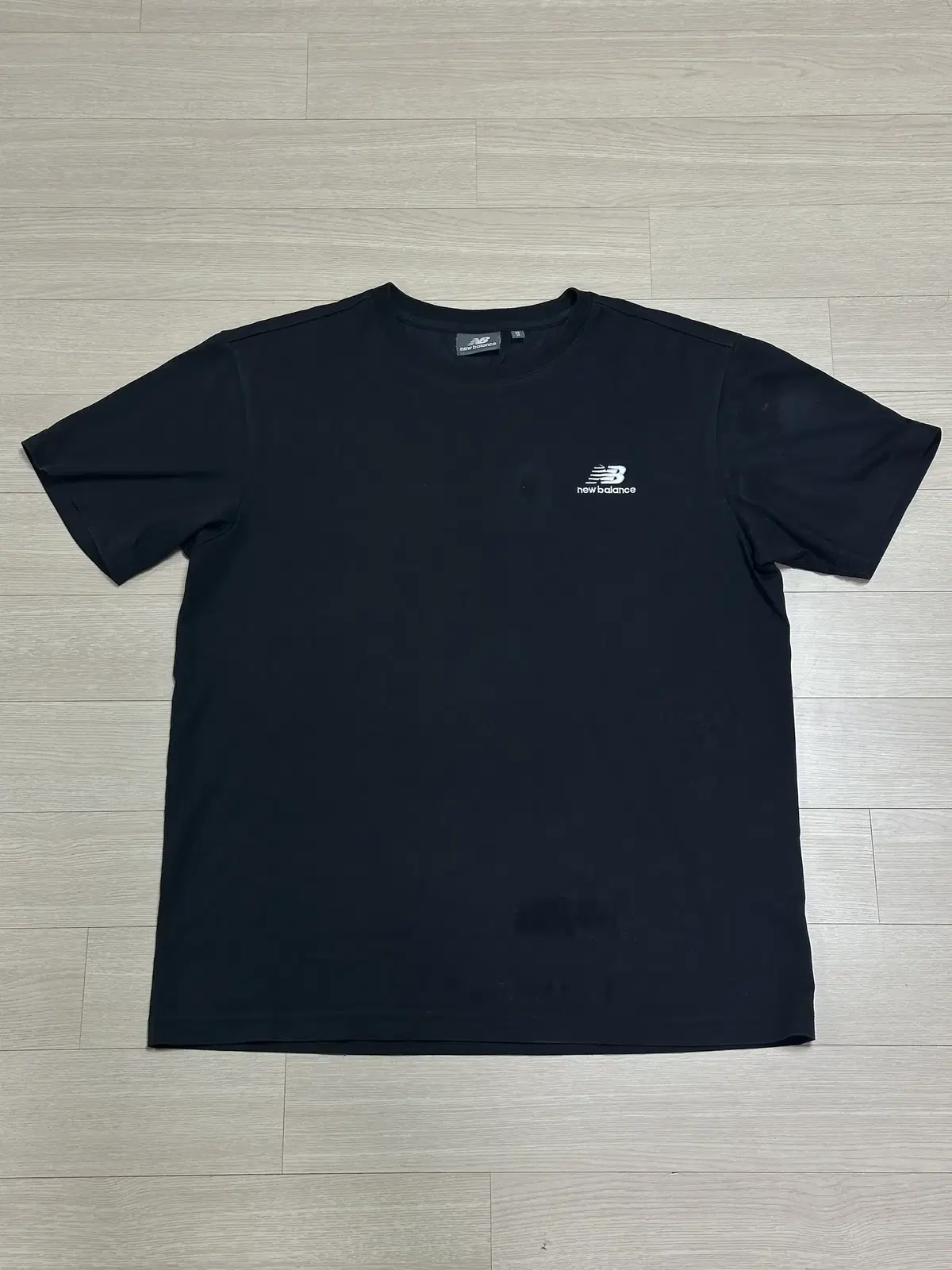 (95, 100) new balance small logo t-shirt charcoal, black