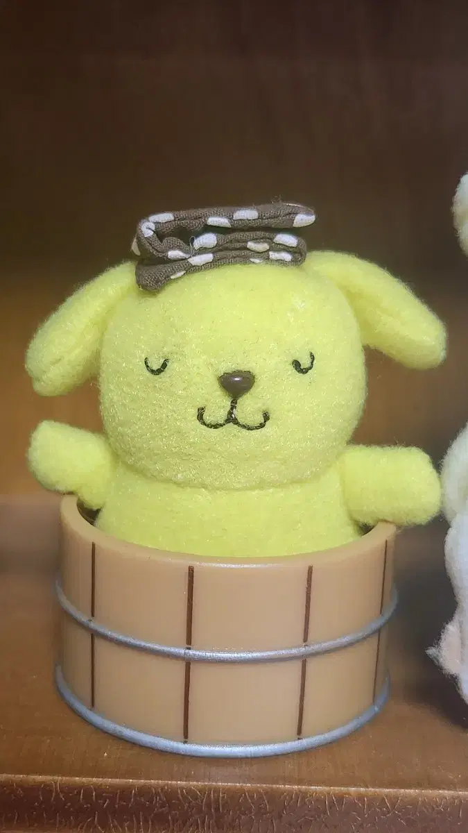 Classic Pompompurin Onsen doll sells