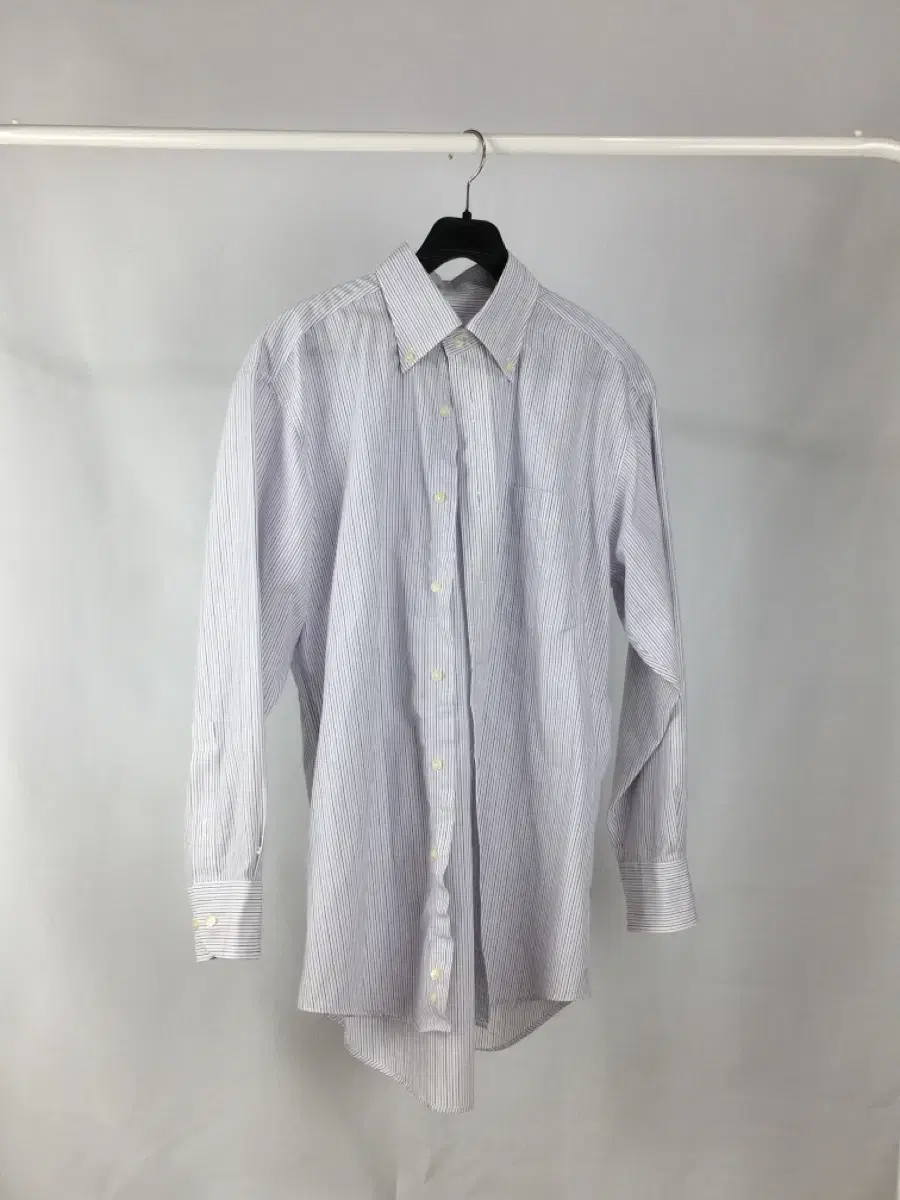 Lenoma Shirt (size 95 true)