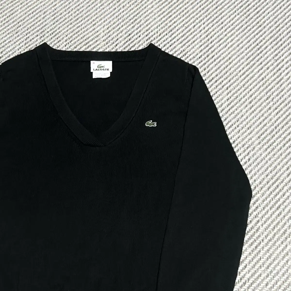 [ M ] Lacoste 라코스테 코튼 브이넥 니트