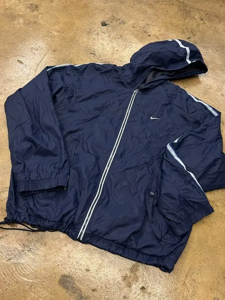 (Genuine/M) NikeOld SchoolWindbreakerJumperZip UpNavy