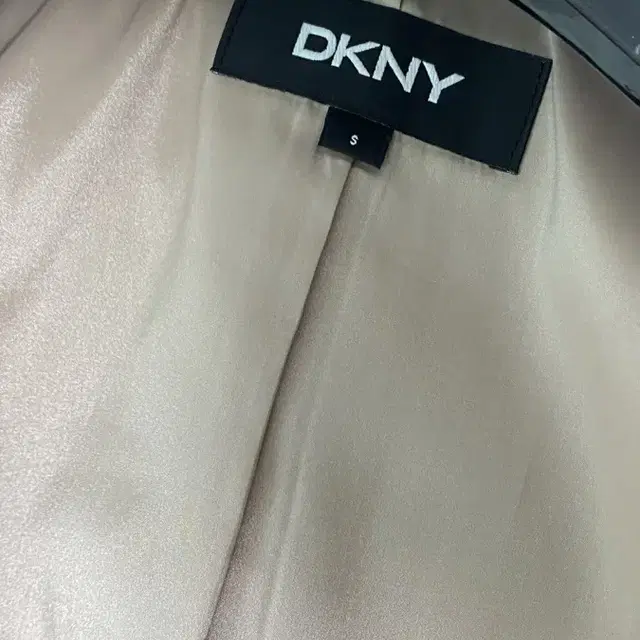 DKNY 캐시미어 100 코트