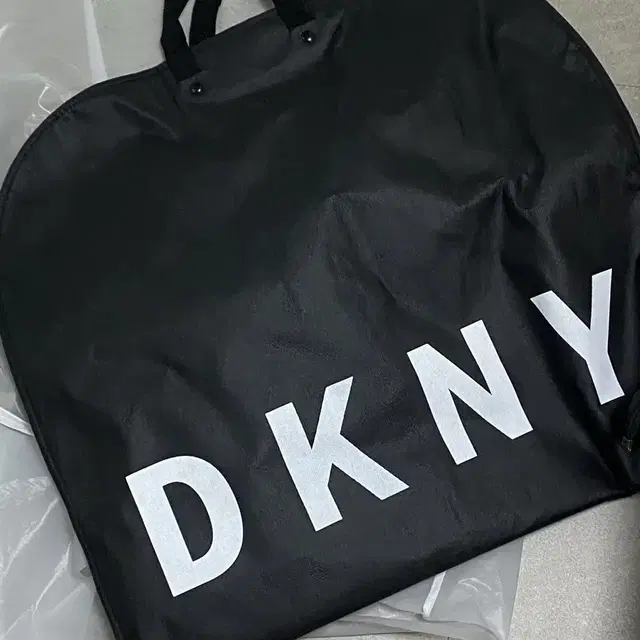 DKNY 캐시미어 100 코트