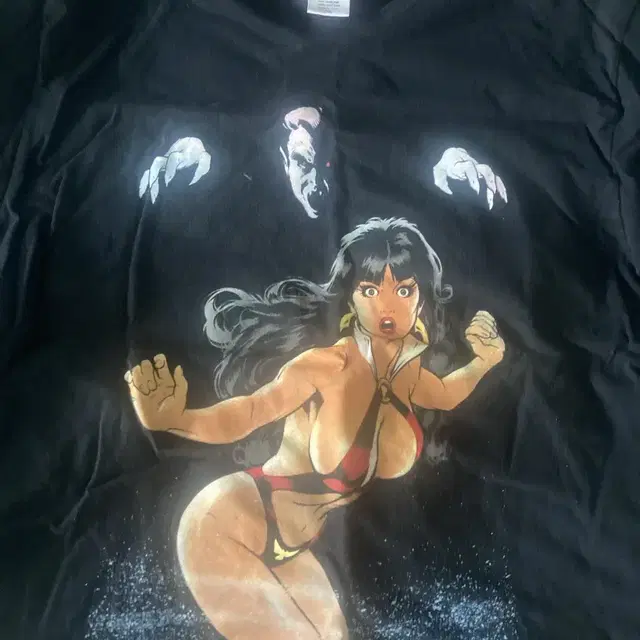 슈프림 뱀피렐라 티 SUPREME VAMPIRELLA TEE 17SS