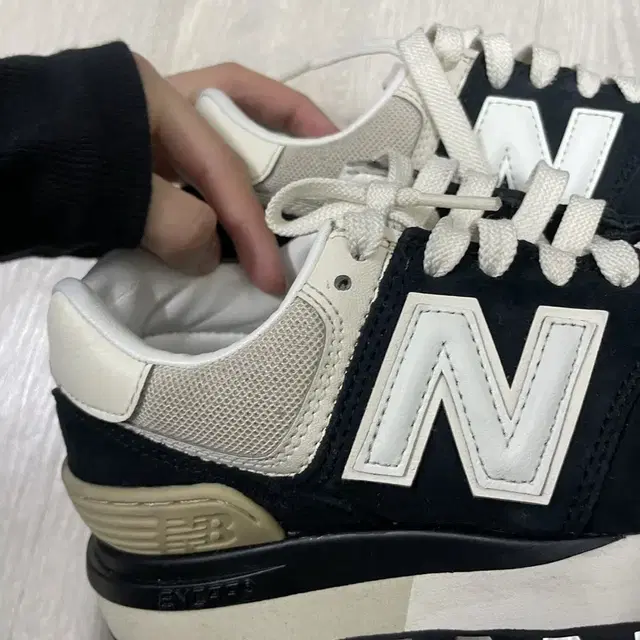 New Balance 574 Legacy 블랙 앙고라