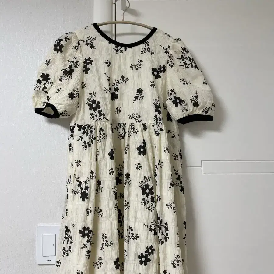 쿠오세 simple floral dress 플라워 원피스