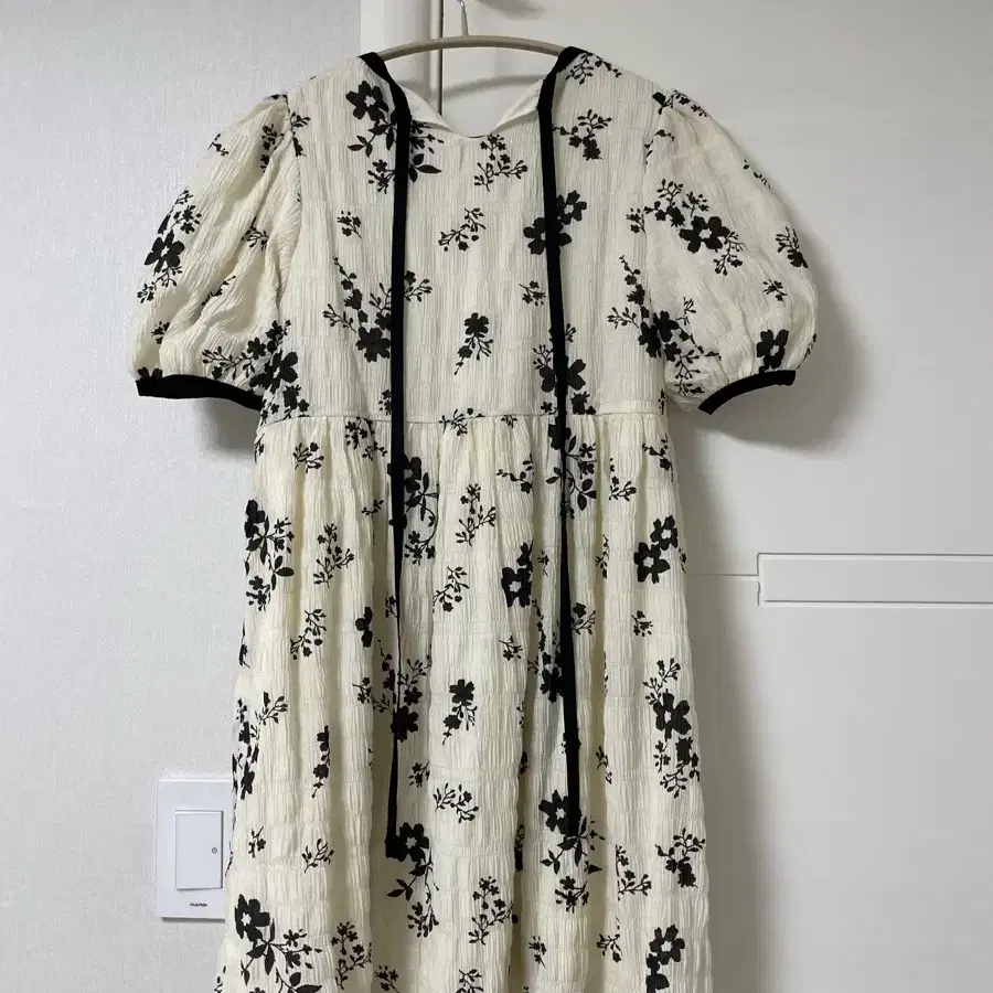 쿠오세 simple floral dress 플라워 원피스