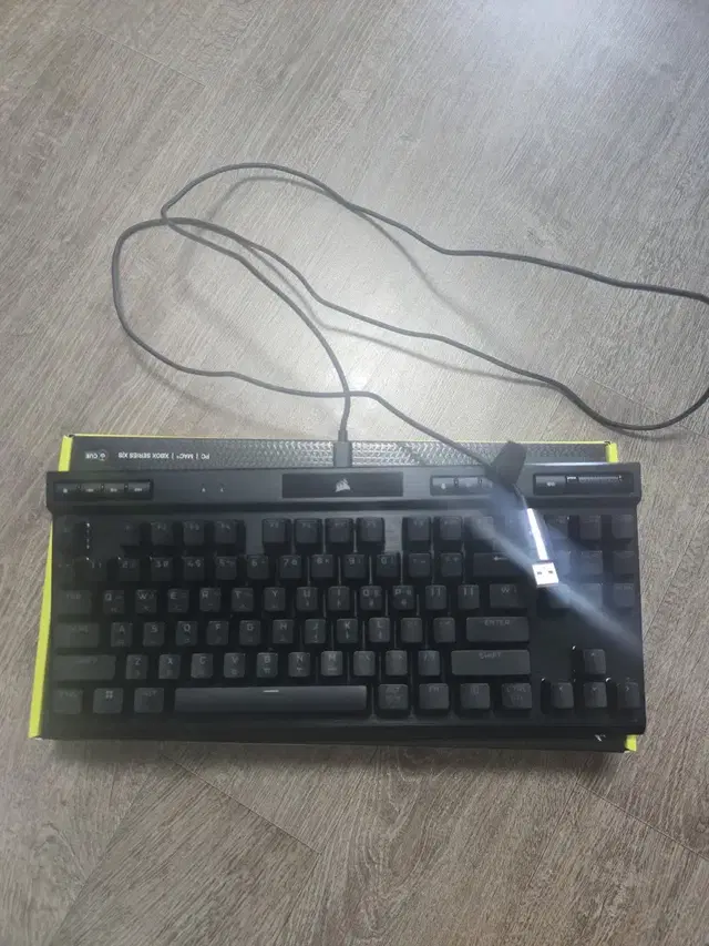 커세어 K70 RGB TKL 키보드