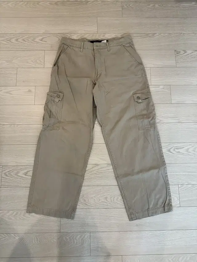 Levis 90s silverTab khakis