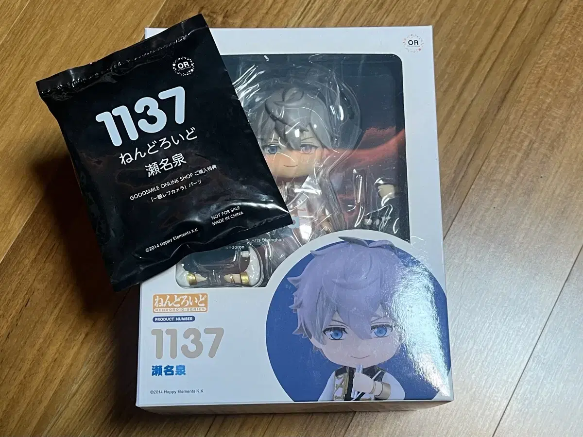 Pre-order benefito,unsealed) Angstasena Izumi Nendoroid Camera included