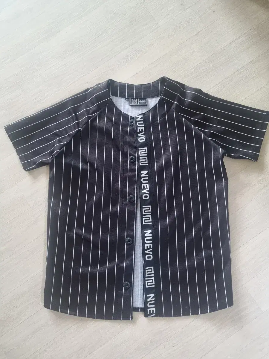 (M) Nuevo Baseball Jersey Stripe