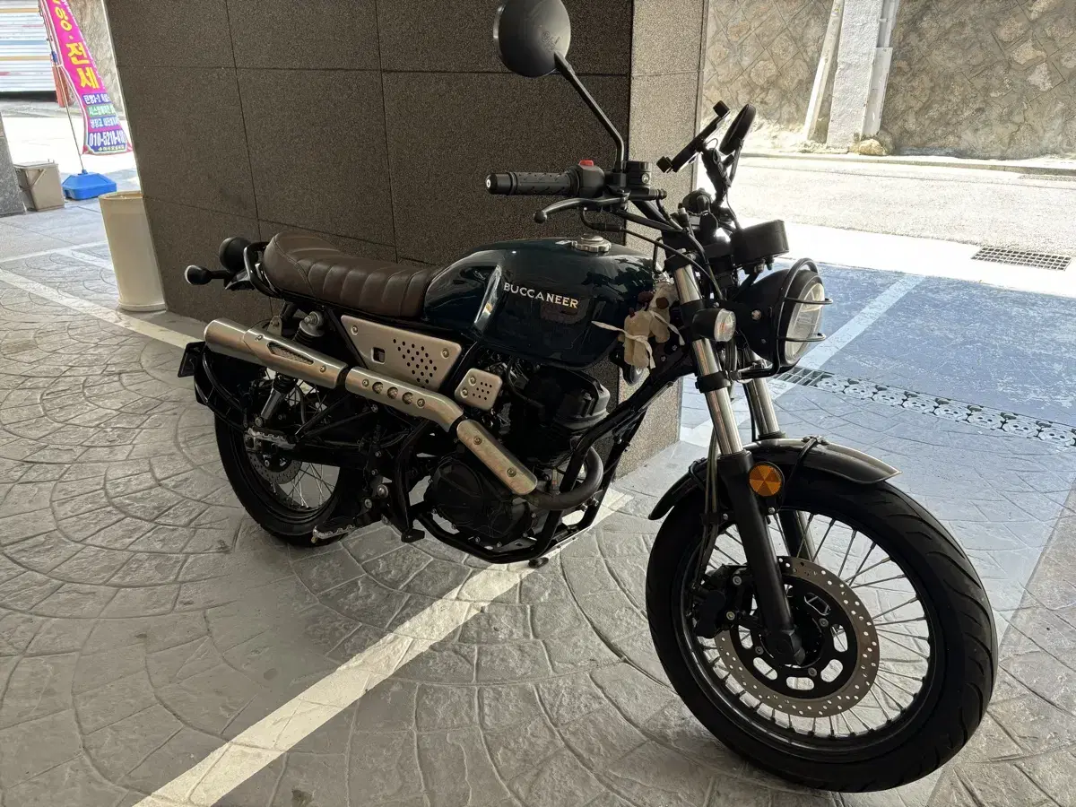 (20**km)22년식 부캐너 125cc 판매합니다