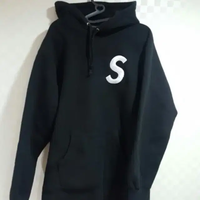 SUPREME 15fw S로고 후드 2종