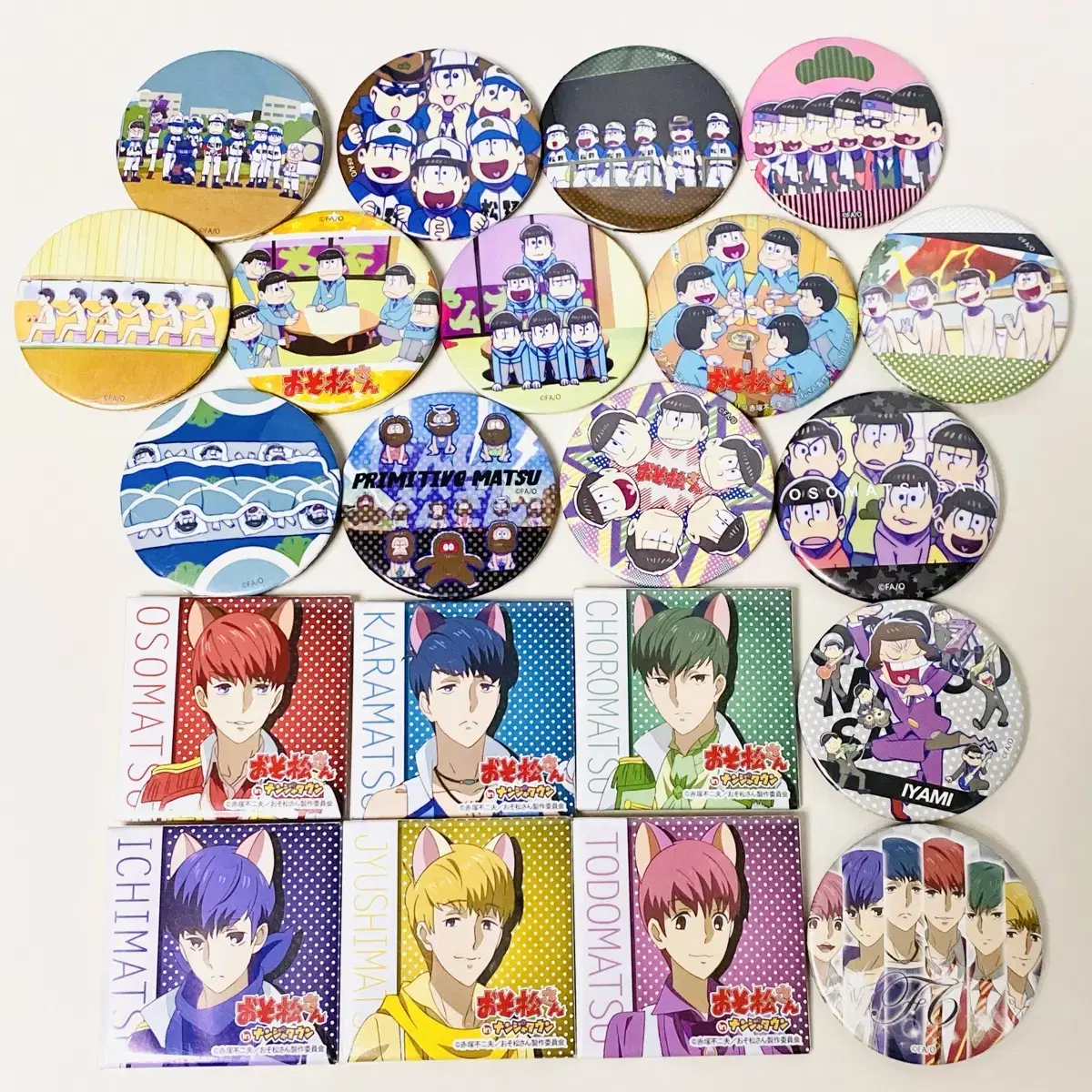 Japan Osomatsu Sango Goods Can Badge F6 Nyanjatown Osokara-cho Roichijushitodomatsu