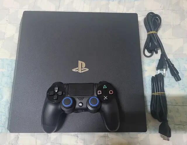 PS4 PRO 신공정 7218B 1TB 팝니다