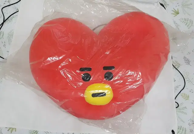 BT21 Tata 타타 얼굴쿠션 42cm