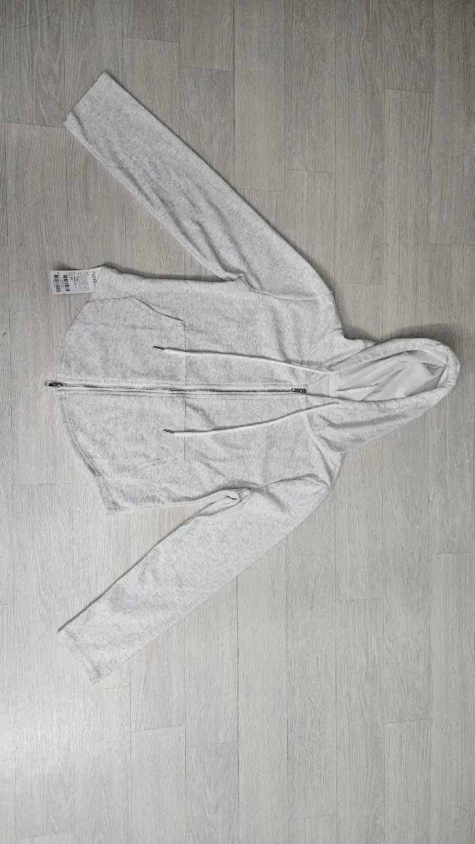 Two-Way Hooded Pickup + Cropped (Zolti)