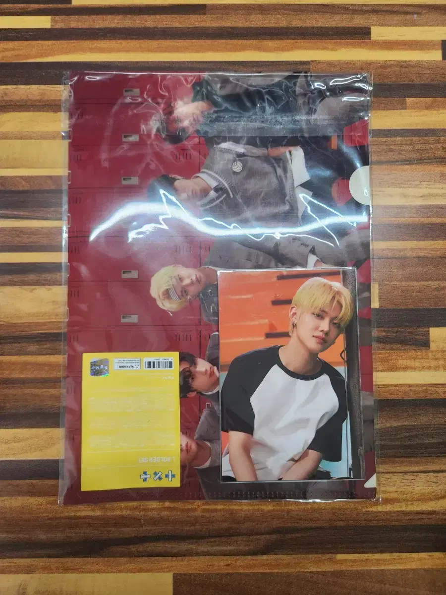 Last price)TXT Japanese Drama Clear File + yeonjun Drama postcard sells