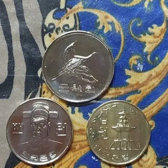 한국은행  1982년500원, 100원,10원,3종,