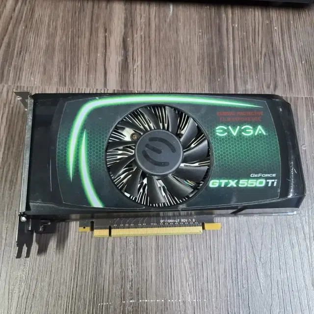 지포스GTX550Ti  1GB 그래픽카드, PCI-E  VGA