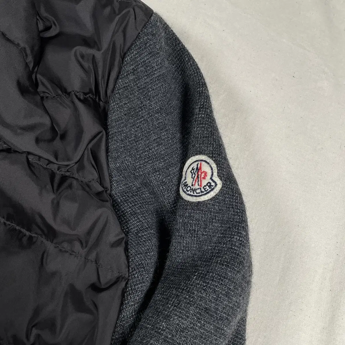 Moncler 몽클레어 몽클레르 트리콧 패딩 가디건 김현우 니트 패딩