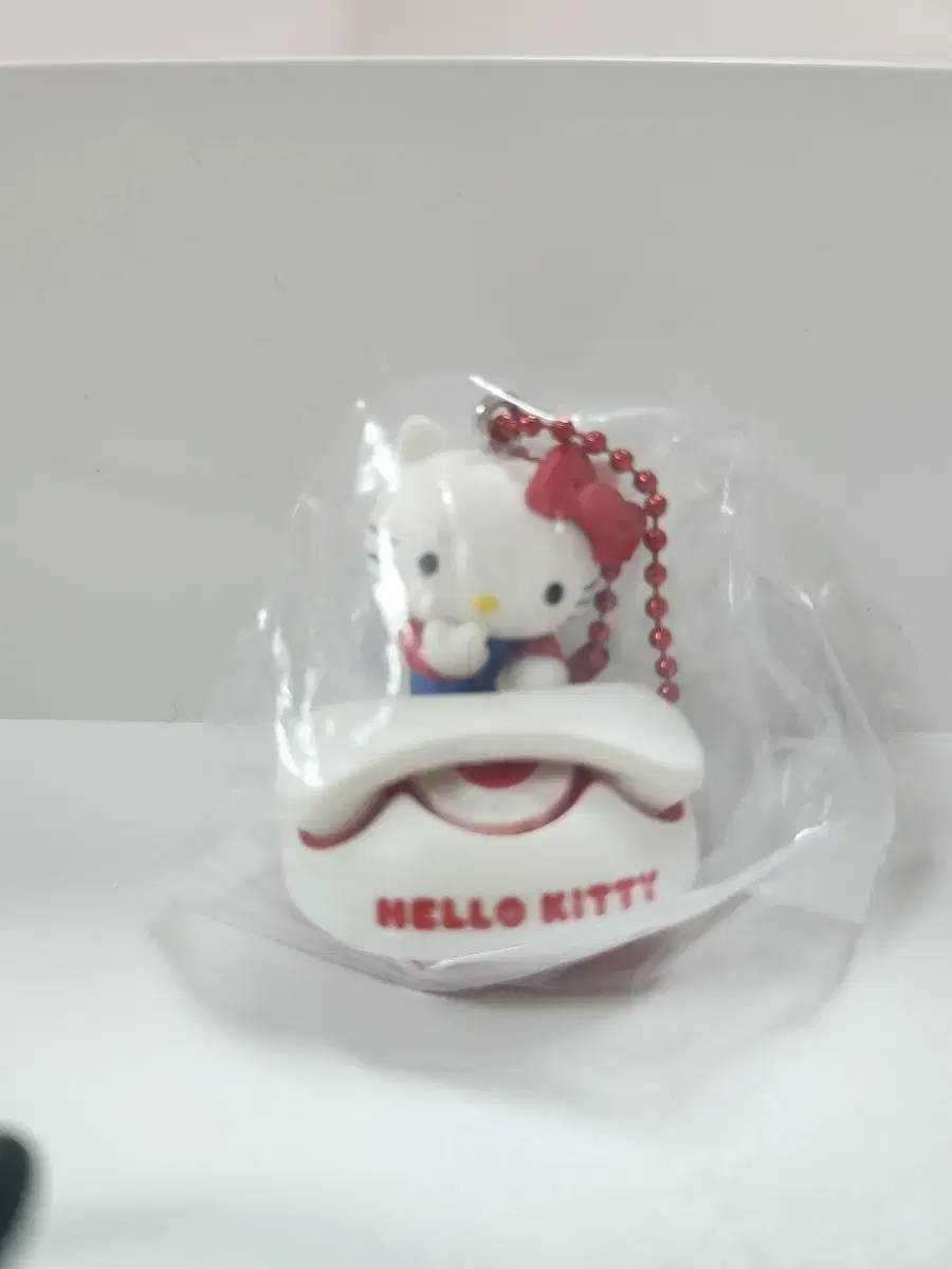 Hello Kitty Phone Figure